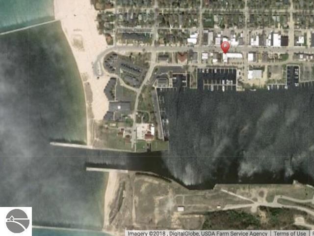 320 Main St, Frankfort, MI 49635